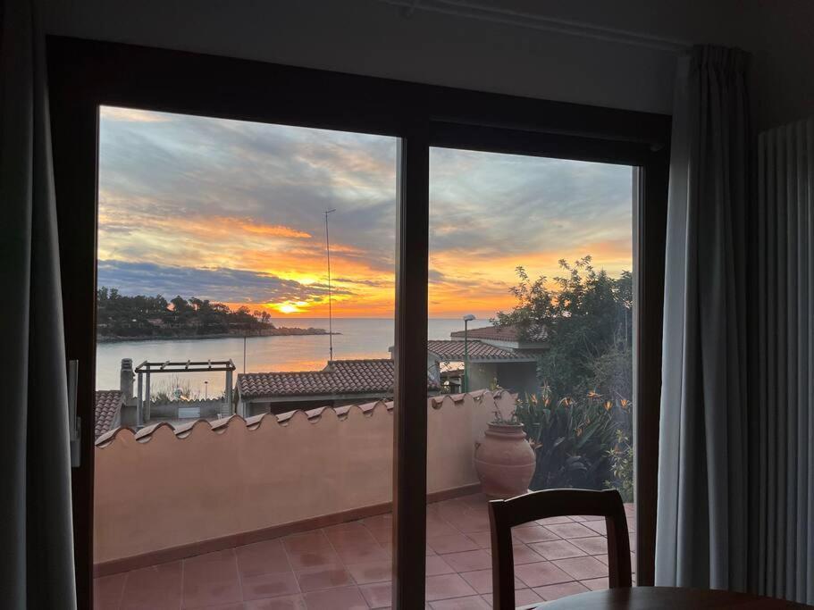 Amazing View - Exclusive Apartment Portu Frailis Àrbatax Екстериор снимка