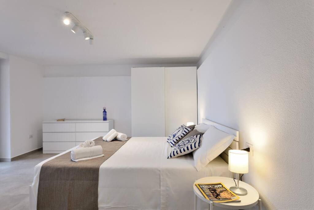 Amazing View - Exclusive Apartment Portu Frailis Àrbatax Екстериор снимка