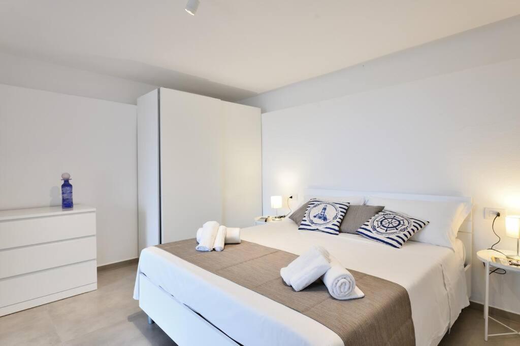 Amazing View - Exclusive Apartment Portu Frailis Àrbatax Екстериор снимка