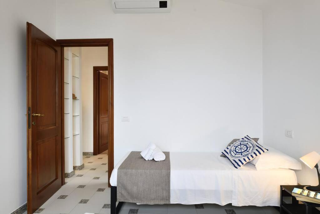 Amazing View - Exclusive Apartment Portu Frailis Àrbatax Екстериор снимка