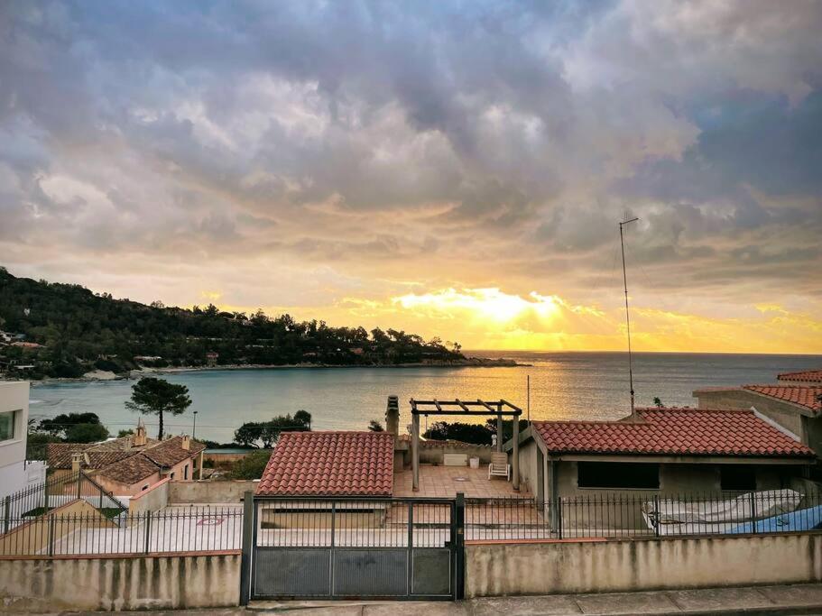 Amazing View - Exclusive Apartment Portu Frailis Àrbatax Екстериор снимка